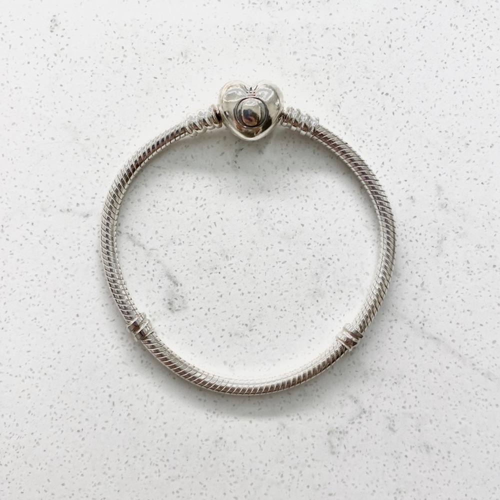 Pandora Moments Heart Clasp Bracelet